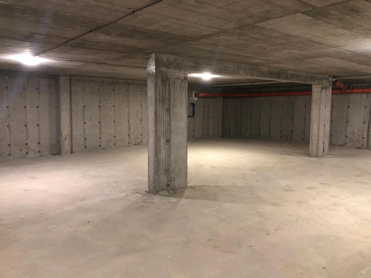 Luxury Apartment 2 Free Underground Parking Pazardzhik Exterior foto